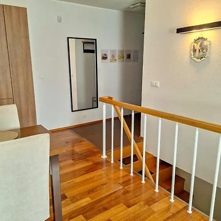 2 Level Home In Tallinn City Center With Sauna And Free Parking *